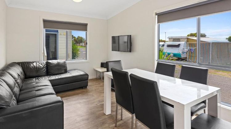 Discovery Parks Adelaide Beachfront Room