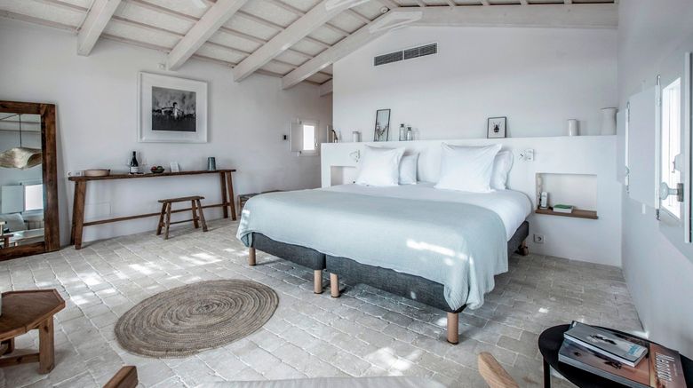 <b>Torre Vella Room</b>. Images powered by <a href="https://www.leonardoworldwide.com/" title="Leonardo Worldwide" target="_blank">Leonardo</a>.