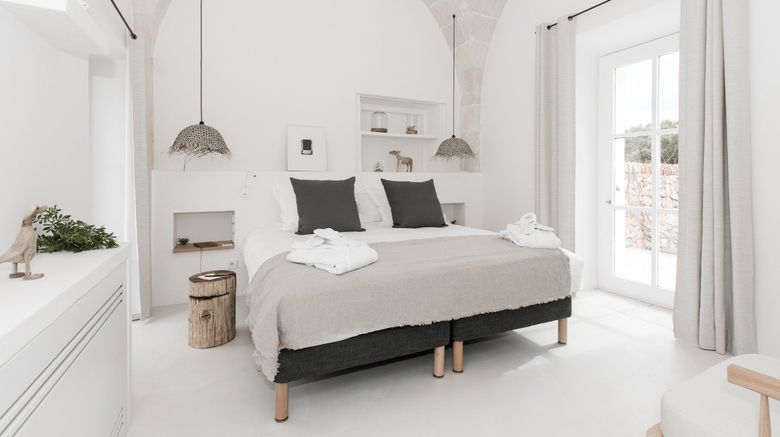 <b>Torre Vella Room</b>. Images powered by <a href="https://www.leonardoworldwide.com/" title="Leonardo Worldwide" target="_blank">Leonardo</a>.