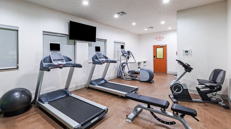 Holiday Inn Express Hotel & Suites Pryor Health Club