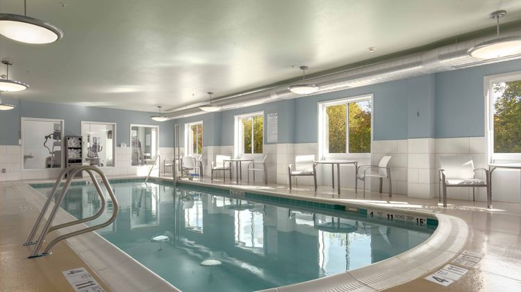 Holiday Inn Express & Suites Binghamton Pool