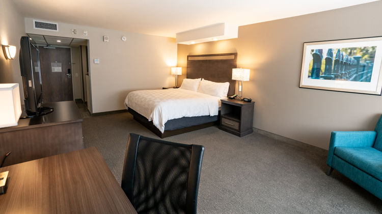Holiday Inn Kearney Room