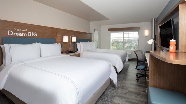 EVEN Hotels Denver Tech Center Suite