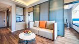 Holiday Inn Express Foshan Beijiao Suite