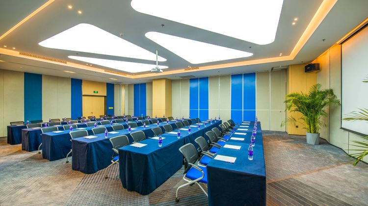 Holiday Inn Express Foshan Beijiao Meeting