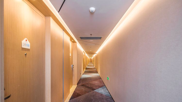 Holiday Inn Express Foshan Beijiao Lobby