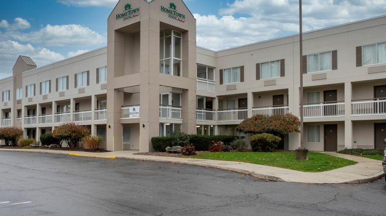 HomeTown Inn by Red Roof East Syracuse Exterior. Images powered by <a href="https://www.leonardoworldwide.com" target="_blank" rel="noopener">Leonardo</a>.