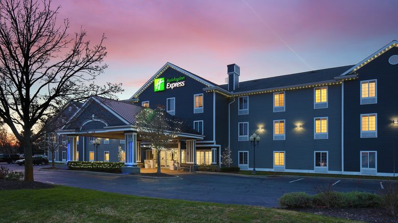 <b>Holiday Inn Express Grand Rapids SW Exterior</b>. Images powered by <a href="https://www.leonardoworldwide.com/" title="Leonardo Worldwide" target="_blank">Leonardo</a>.