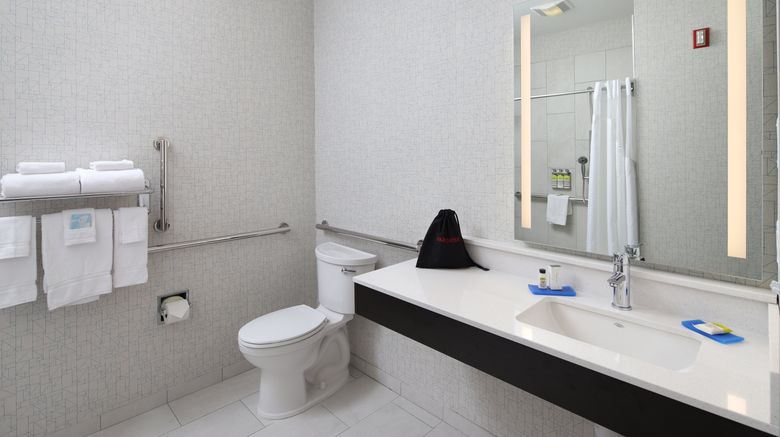 <b>Holiday Inn Express Grand Rapids SW Room</b>. Images powered by <a href="https://www.leonardoworldwide.com/" title="Leonardo Worldwide" target="_blank">Leonardo</a>.