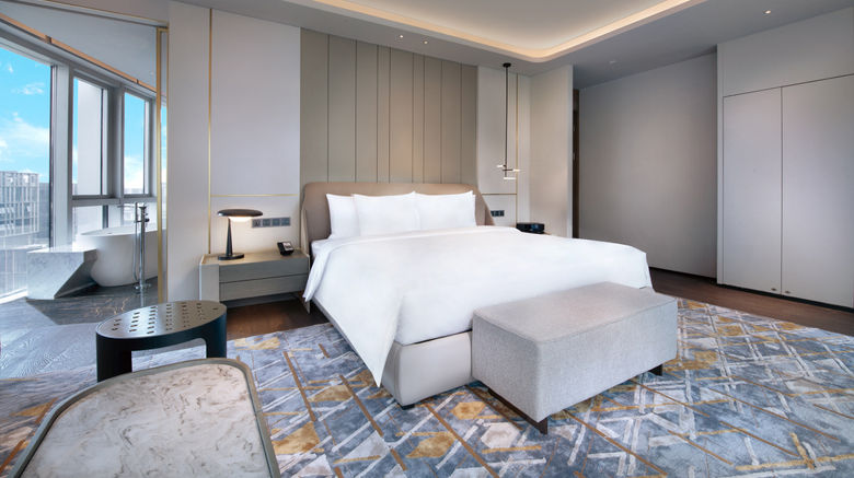 <b>Crowne Plaza Shenzhen WECC Suite</b>. Images powered by <a href="https://www.leonardoworldwide.com/" title="Leonardo Worldwide" target="_blank">Leonardo</a>.