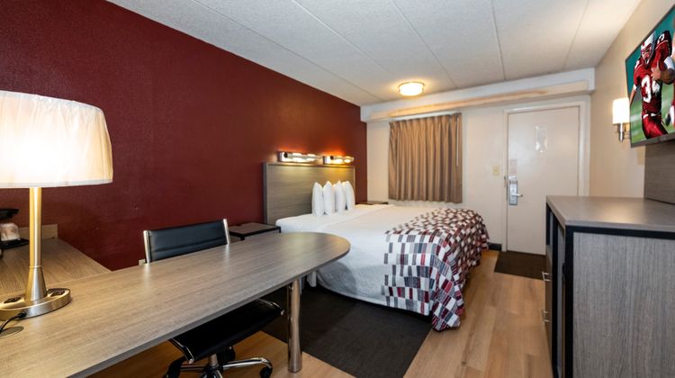 Red Roof Inn Edison Room