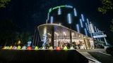 Holiday Inn Express Songjiang Fangta Exterior