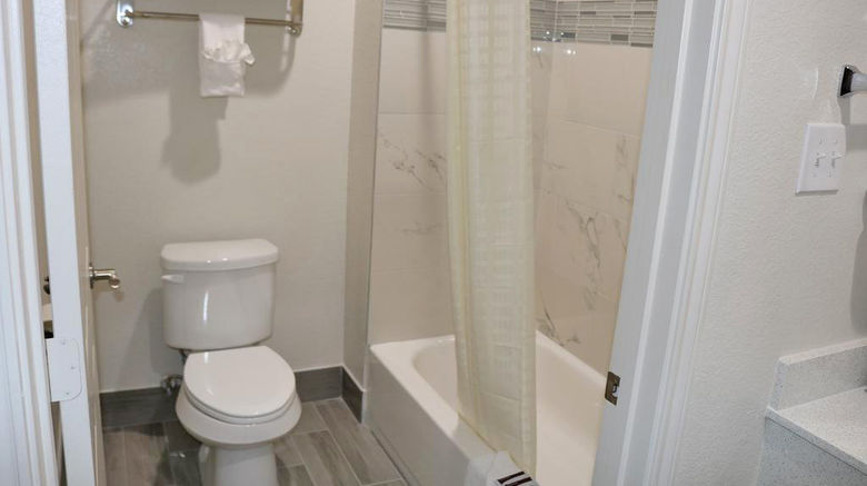 <b>Scottish Inns & Suites Room</b>. Images powered by <a href="https://www.leonardoworldwide.com/" title="Leonardo Worldwide" target="_blank">Leonardo</a>.
