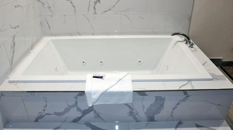Scottish Inns & Suites Spa