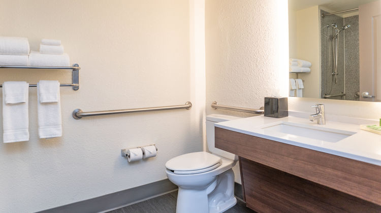 Holiday Inn Beaufort Room