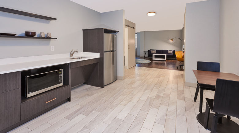 <b>Hotel Indigo Rochester Downtown Suite</b>. Images powered by <a href="https://www.leonardoworldwide.com/" title="Leonardo Worldwide" target="_blank">Leonardo</a>.