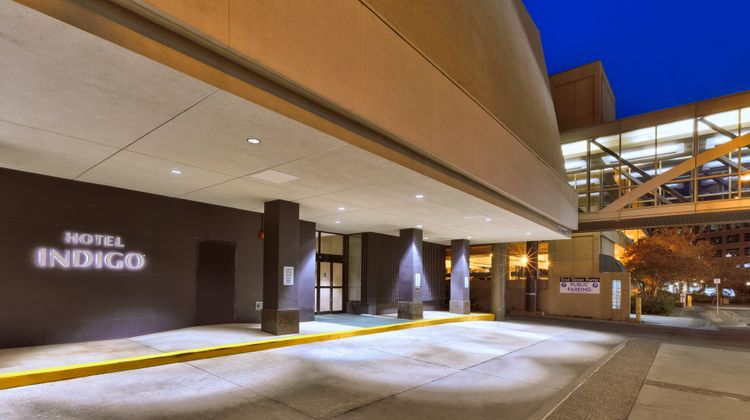 Hotel Indigo Rochester Downtown Exterior