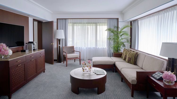 The Peninsula Manila Suite