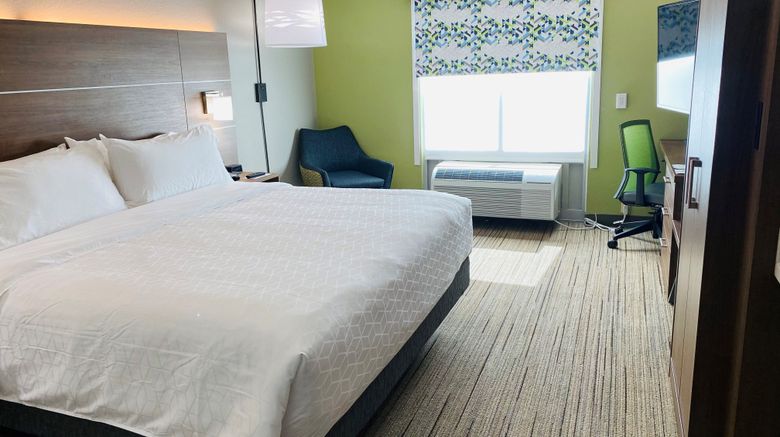 <b>Holiday Inn Express & Suites Room</b>. Images powered by <a href="https://www.leonardoworldwide.com/" title="Leonardo Worldwide" target="_blank">Leonardo</a>.