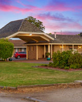 Stagecoach Motel