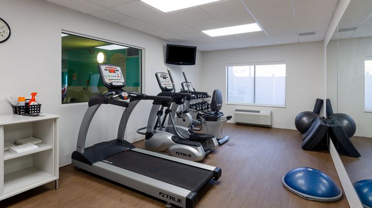 Holiday Inn Express Hotel & Suites Health Club