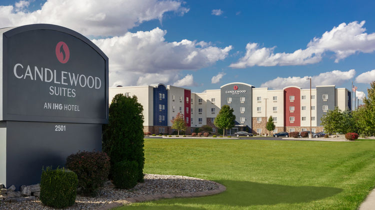 Candlewood Suites Springfield Exterior