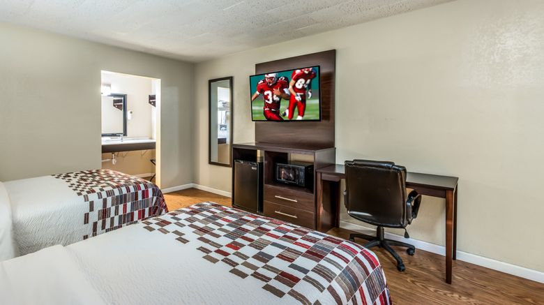 <b>Red Roof Inn & Suites Wapakoneta Room</b>. Images powered by <a href="https://www.leonardoworldwide.com/" title="Leonardo Worldwide" target="_blank">Leonardo</a>.