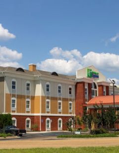 Holiday Inn Express McComb
