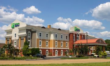 Holiday Inn Express McComb