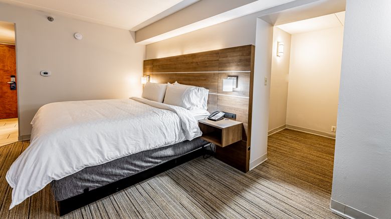 <b>Holiday Inn Express Room</b>. Images powered by <a href="https://www.leonardoworldwide.com/" title="Leonardo Worldwide" target="_blank">Leonardo</a>.