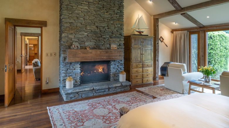 <b>Blanket Bay Suite</b>. Images powered by <a href="https://www.leonardoworldwide.com/" title="Leonardo Worldwide" target="_blank">Leonardo</a>.