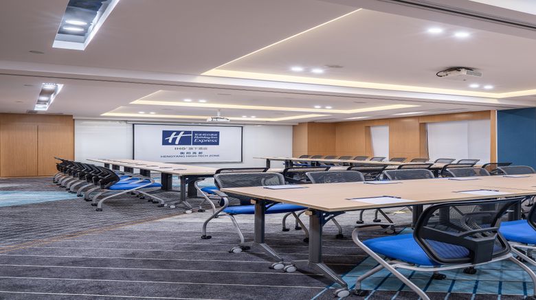 <b>Holiday Inn Express High Tech Zone Meeting</b>. Images powered by <a href="https://www.leonardoworldwide.com/" title="Leonardo Worldwide" target="_blank">Leonardo</a>.