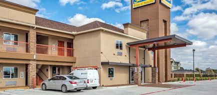 Scottish Inn & Suites, Katy Exterior
