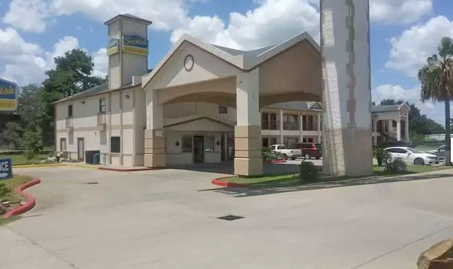 Scottish Inns and Suites Rosenberg Exterior