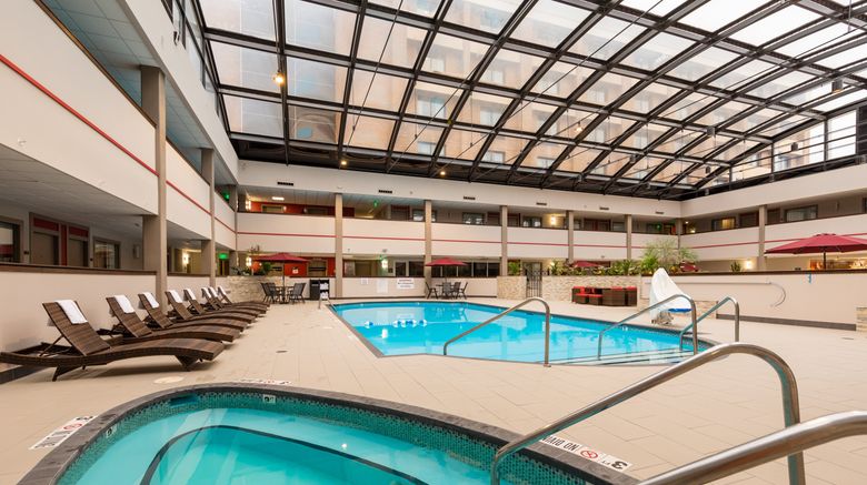 <b>Holiday Inn Brookfield-Milwaukee Pool</b>. Images powered by <a href="https://www.leonardoworldwide.com/" title="Leonardo Worldwide" target="_blank">Leonardo</a>.