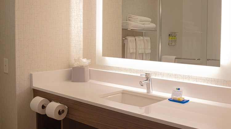 Holiday Inn Express Room