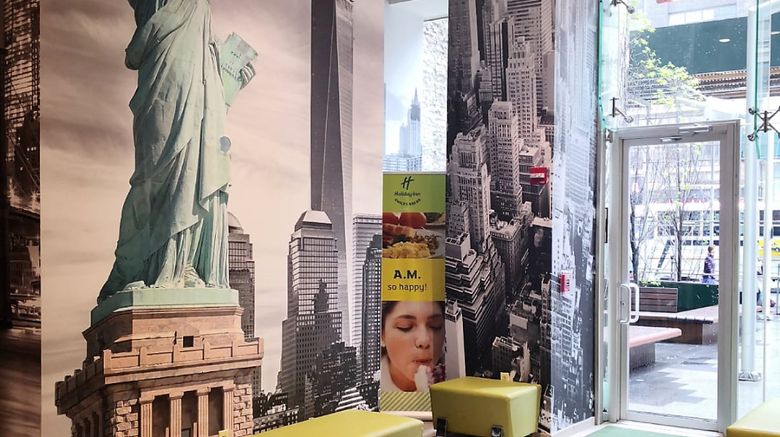 <b>Holiday Inn New York City-Times Square Lobby</b>. Images powered by <a href="https://www.leonardoworldwide.com/" title="Leonardo Worldwide" target="_blank">Leonardo</a>.
