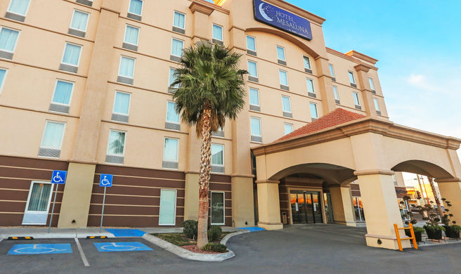 Hotel Mesaluna Ciudad Juarez Exterior