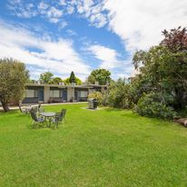 Hamilton Lakeside Motel
