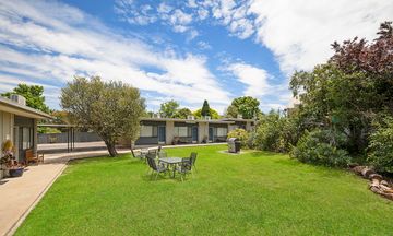 Hamilton Lakeside Motel