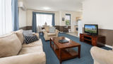 Hawkesbury Race Club Motel Suite
