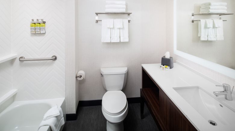 <b>Holiday Inn Cheshire Southington Room</b>. Images powered by <a href="https://www.leonardoworldwide.com/" title="Leonardo Worldwide" target="_blank">Leonardo</a>.