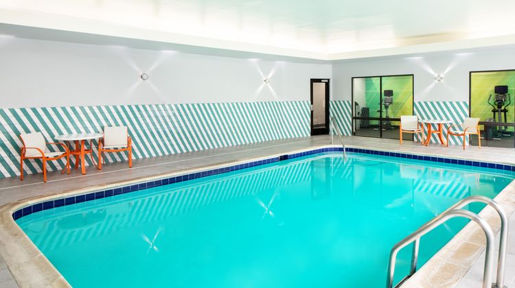 Holiday Inn Cheshire Southington Pool