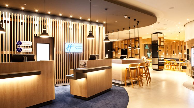 Holiday Inn Express Goppingen Exterior