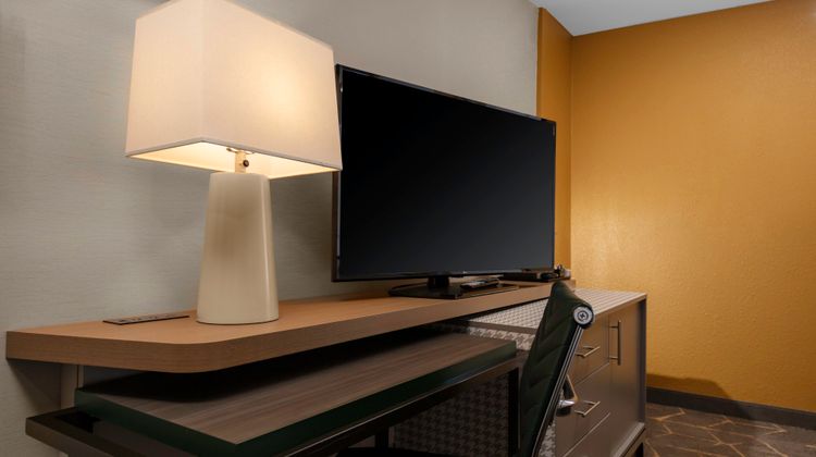 Holiday Inn Boston-Dedham Room
