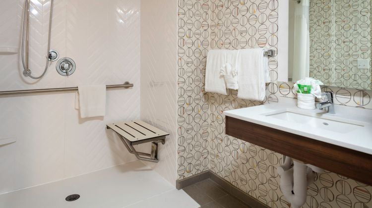 Holiday Inn Boston-Dedham Room