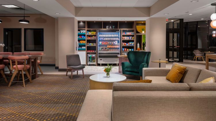 Holiday Inn Boston-Dedham Lobby