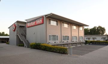 Route 66 Motor Inn