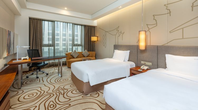 Holiday Inn Shanghai Hongqiao Room