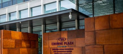 Crowne Plaza Shenzhen WECC Exterior